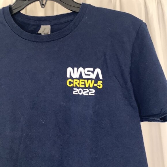 NASA Crew-5 2022 T-Shirt Medium Gildan Men's Ultra Cotton Space Graphic Tee - Picture 2 of 5